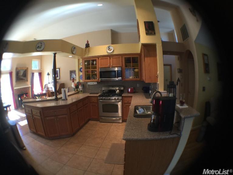 2905 Raindrop Ct, Tracy, CA 95377 photo 2