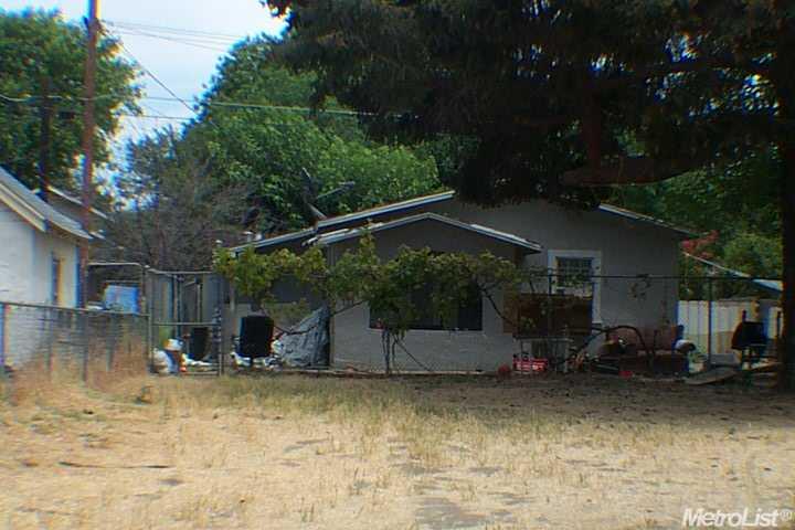 415 Sutter Ave, Modesto, CA 95351 photo 1