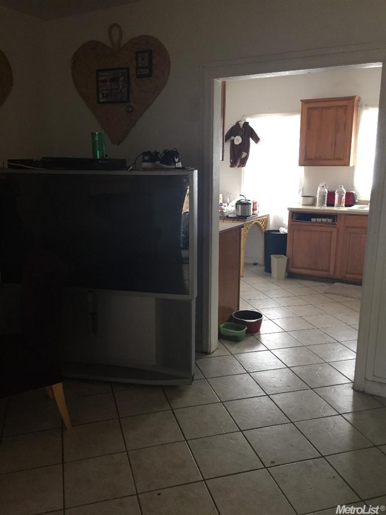 415 Sutter Ave, Modesto, CA 95351 photo 9