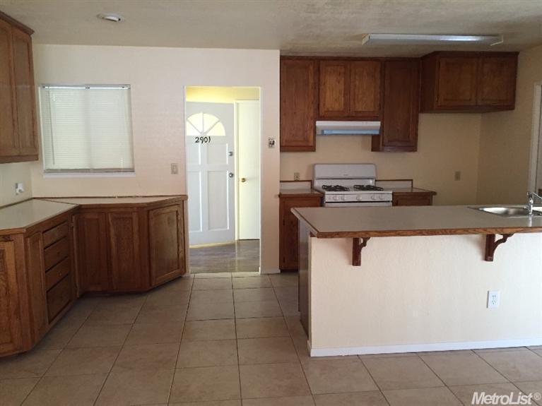 2901 Hoyle Ct, Ceres, CA 95307 photo 4