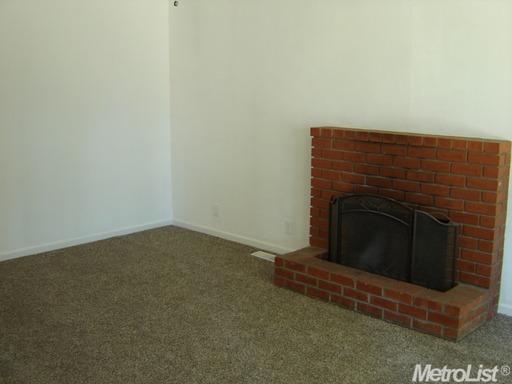1418 Mount Vernon Dr, Modesto, CA 95350 photo 1