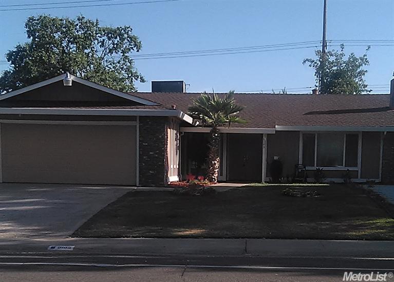 9185 Pershing Ave, Orangevale, CA 95662 photo 1