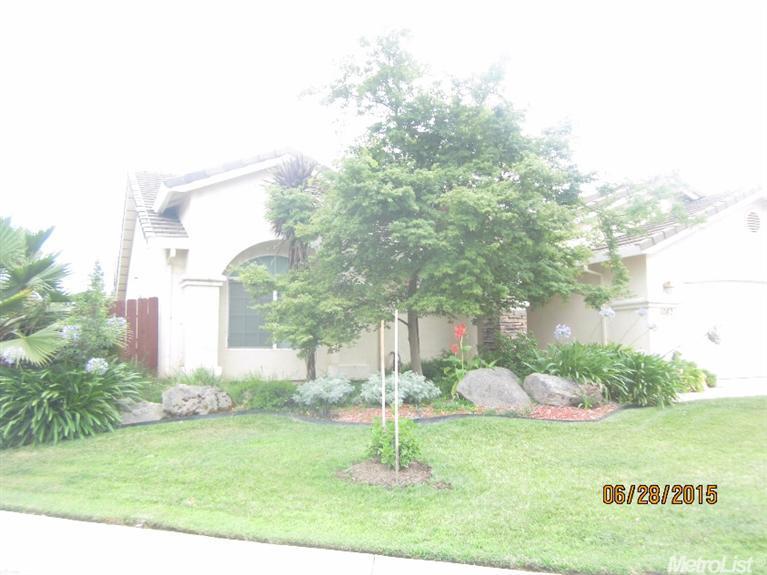 1082 Kiwi Ct, Merced, CA 95340 photo 1