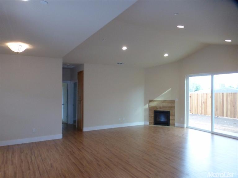 5952 Oak St, Loomis, CA 95650 photo 2