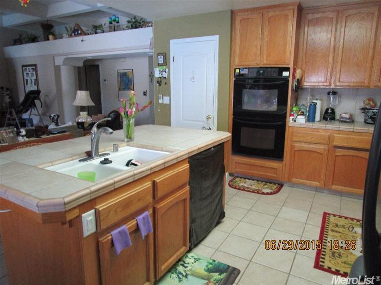 3134 Sultana Dr, Madera, CA 93637 photo 3