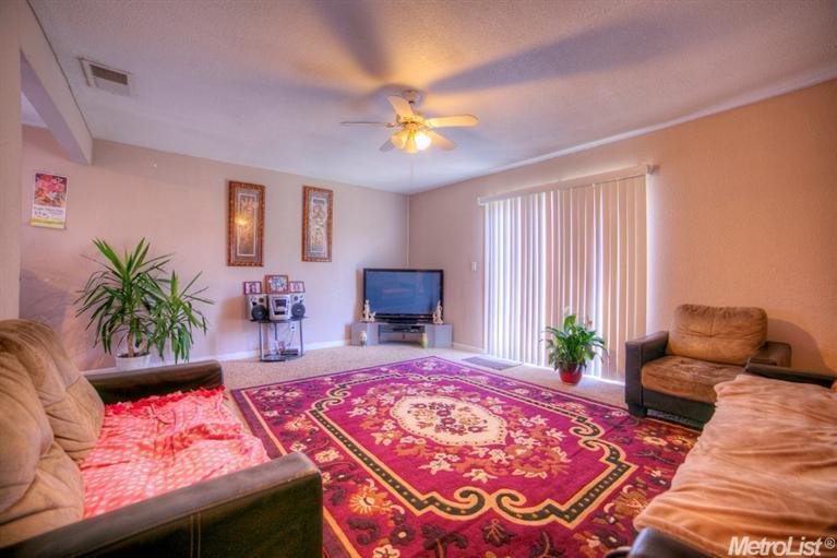 4953 Brooklyn Ct, Modesto, CA 95357 photo 4