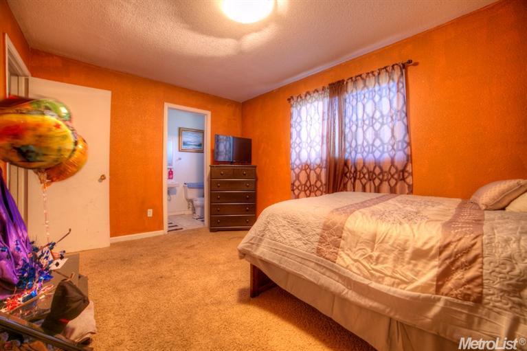 4953 Brooklyn Ct, Modesto, CA 95357 photo 9
