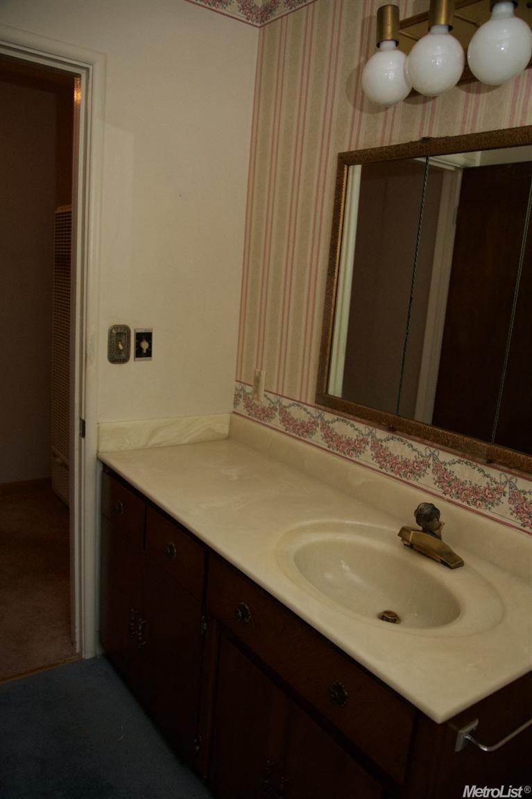 910 Yolo St, Manteca, CA 95337 photo 8