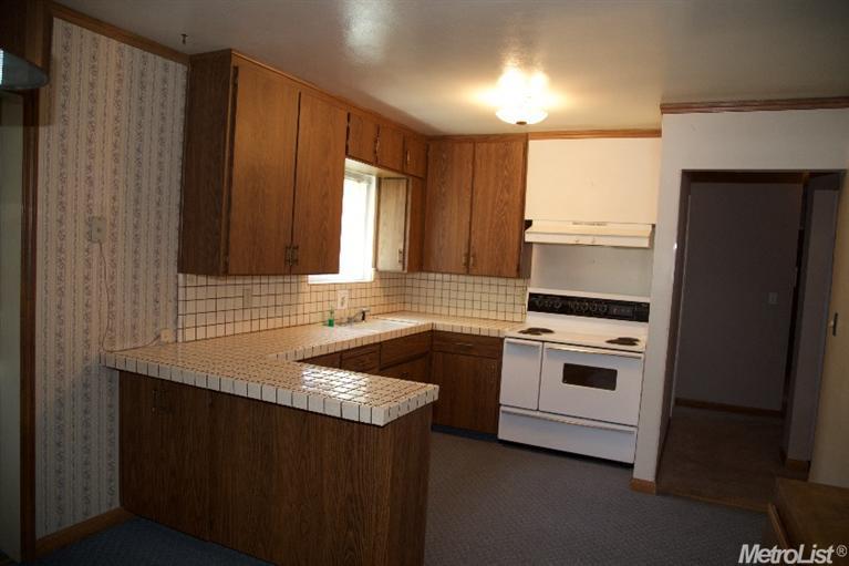 910 Yolo St, Manteca, CA 95337 photo 17