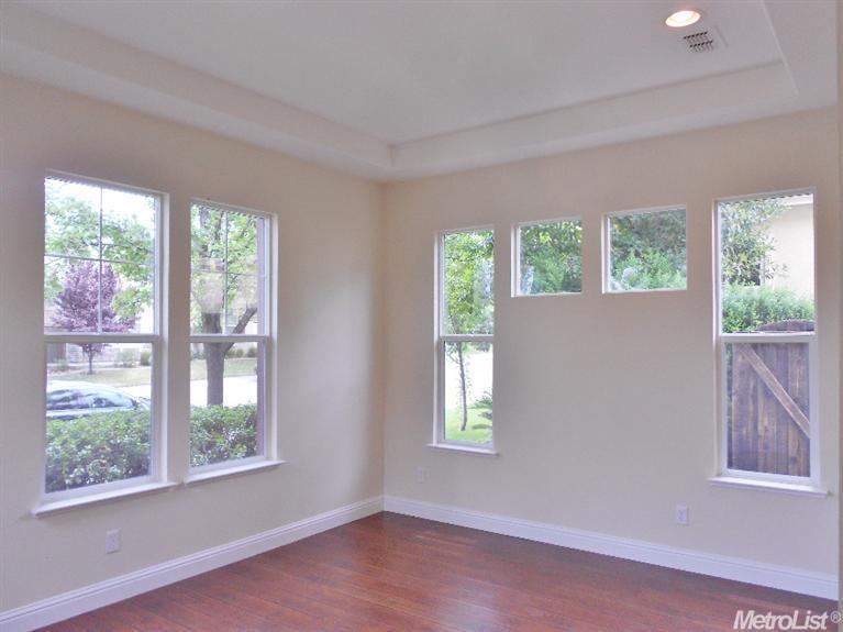 799 Morningside Dr, Folsom, CA 95630 photo 5