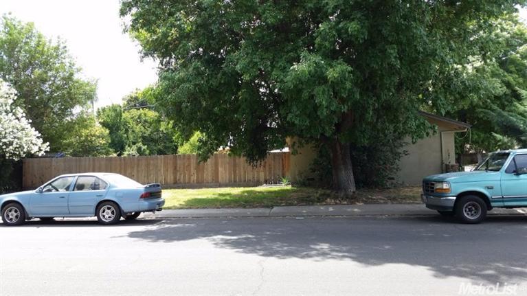 1740 Fairington Ln, Modesto, CA 95355 photo 3