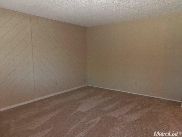 1600 Chapala Way, Modesto, CA 95355 photo 3
