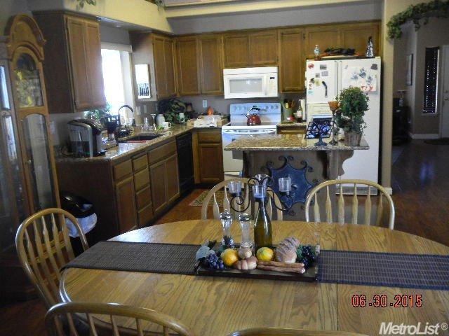 3905 Sentinel Ct, Modesto, CA 95357 photo 4