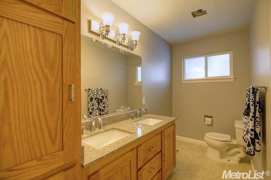 9104 Pershing Ave, Orangevale, CA 95662 photo 5