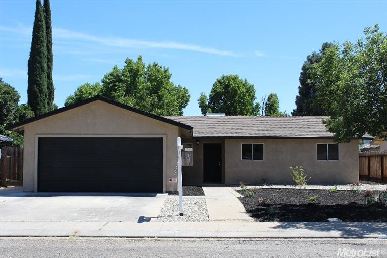 2332 Jeanine Dr, Modesto, CA 95355 photo 1