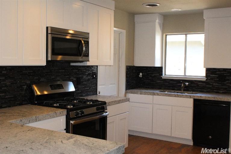 2332 Jeanine Dr, Modesto, CA 95355 photo 4