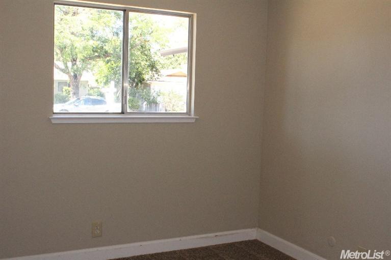 2332 Jeanine Dr, Modesto, CA 95355 photo 15