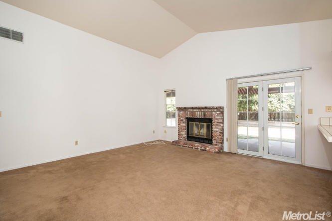5725 Cobblestone Dr, Rocklin, CA 95765 photo 4
