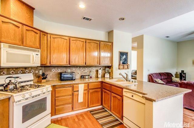 121 Toni Ct, Galt, CA 95632 photo 8