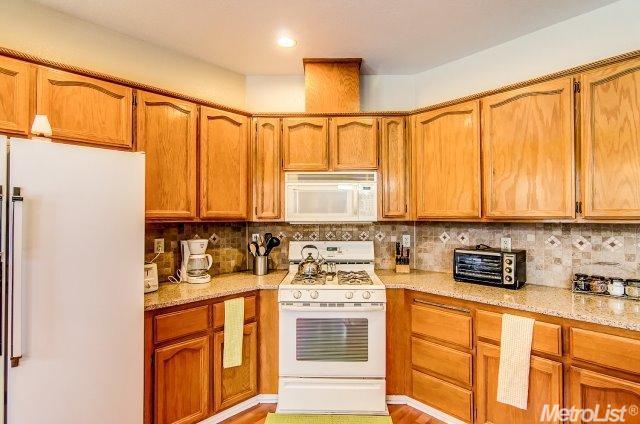 121 Toni Ct, Galt, CA 95632 photo 9