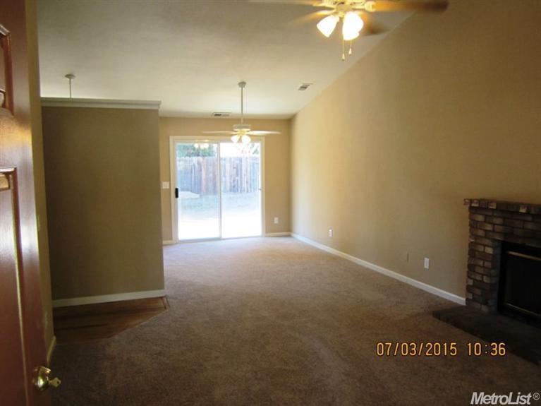 540 Sears Dr, Patterson, CA 95363 photo 2