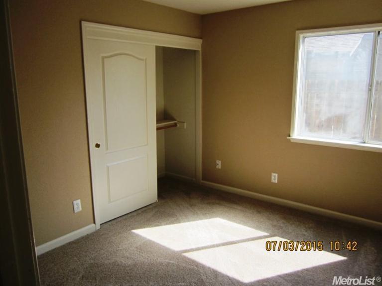 540 Sears Dr, Patterson, CA 95363 photo 8