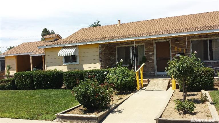 851 Marion St, Manteca, CA 95337 photo 2