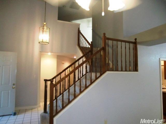 145 N Hickory Ave, Tracy, CA 95376 photo 4