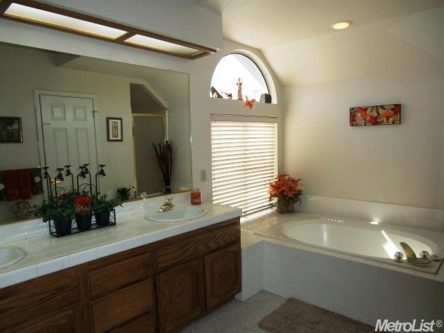145 N Hickory Ave, Tracy, CA 95376 photo 16