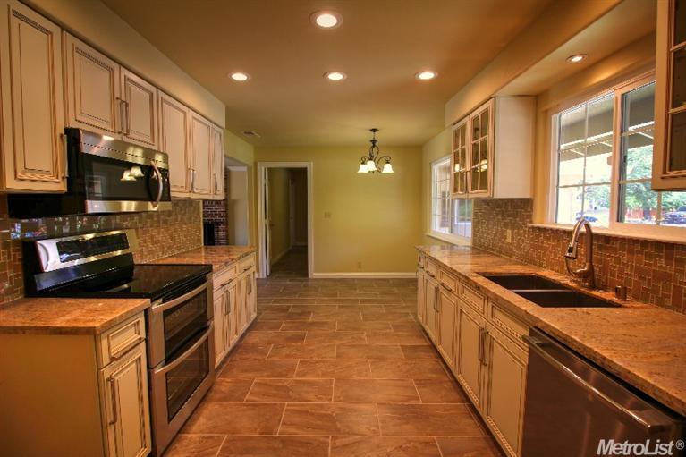 5501 Kiva Dr, Carmichael, CA 95608 photo 7