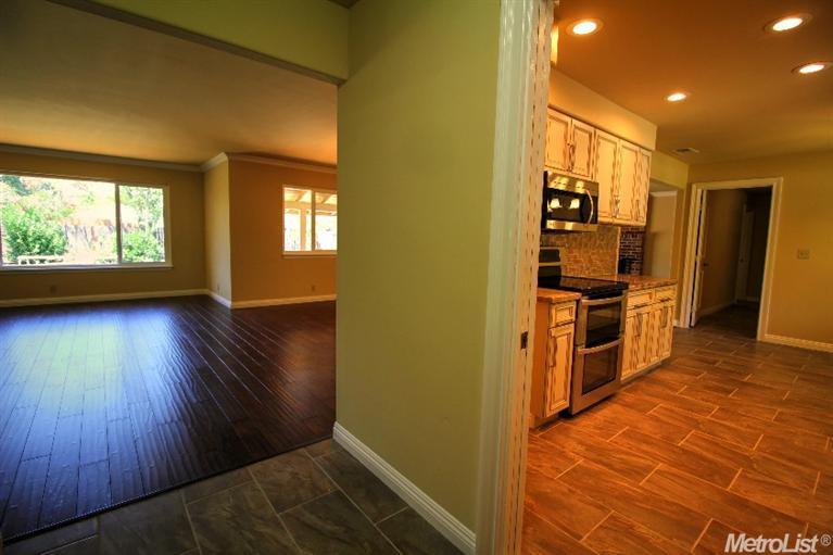 5501 Kiva Dr, Carmichael, CA 95608 photo 4