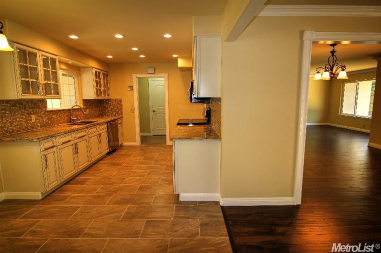 5501 Kiva Dr, Carmichael, CA 95608 photo 11