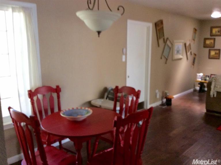 3925 Spring Oak Dr, Modesto, CA 95355 photo 3
