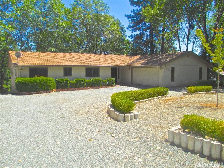 6037 Silverleaf Dr, Foresthill, CA 95631 photo 1