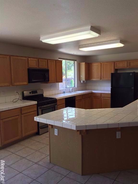 434 Osprey Dr, Patterson, CA 95363 photo 2