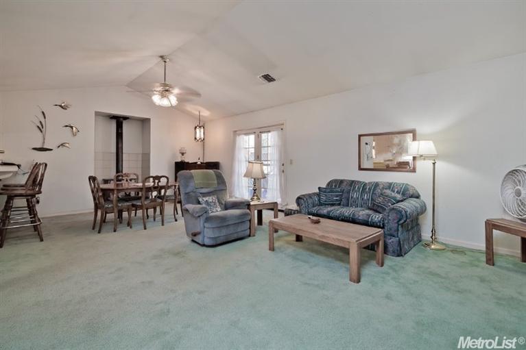 19914 Sally Ct, Sonora, CA 95370 photo 2