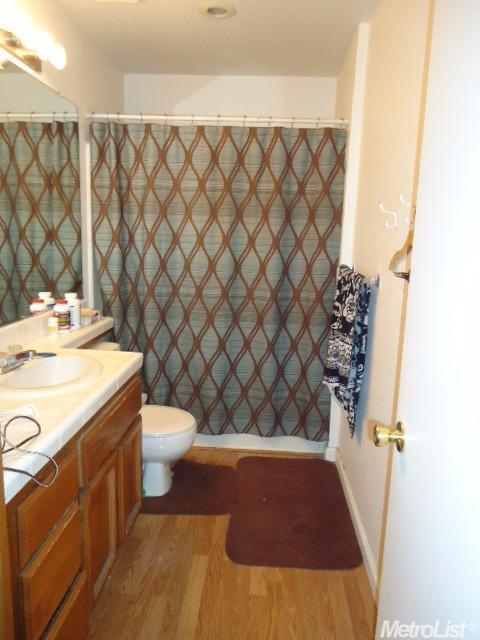 701 E Century Pl, Lodi, CA 95240 photo 9