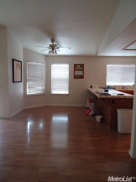 701 E Century Pl, Lodi, CA 95240 photo 5