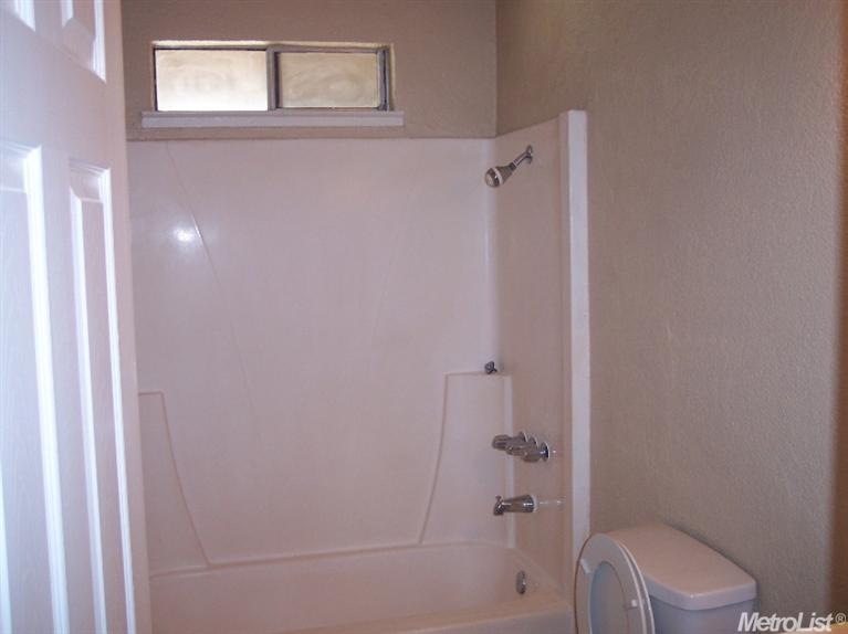 134 Tenbrink Ln, Patterson, CA 95363 photo 9