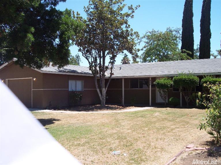 134 Tenbrink Ln, Patterson, CA 95363 photo 1