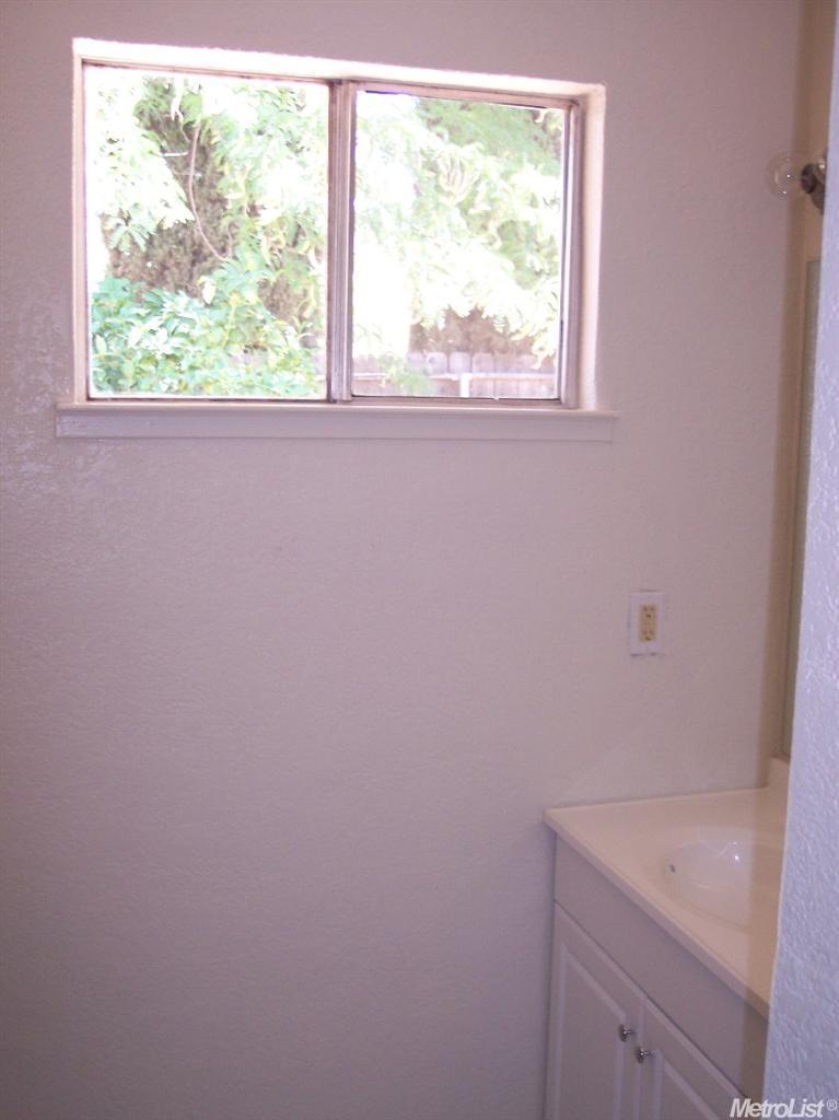 134 Tenbrink Ln, Patterson, CA 95363 photo 7