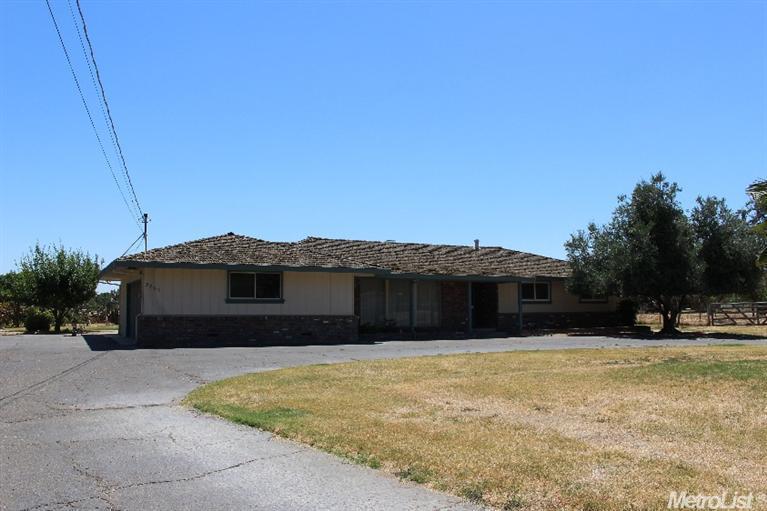 3760 Don Pedro Rd, Ceres, CA 95307 photo 1