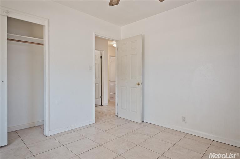 2412 Lilac Ct, Ceres, CA 95307 photo 10
