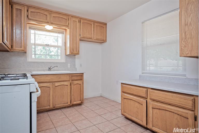 2412 Lilac Ct, Ceres, CA 95307 photo 7