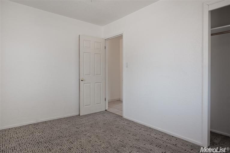 2412 Lilac Ct, Ceres, CA 95307 photo 12