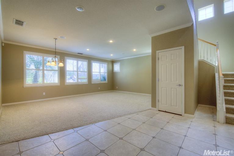 3204 Edgeview Dr, Modesto, CA 95355 photo 4