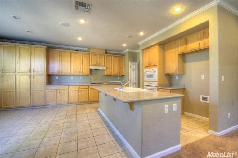 3204 Edgeview Dr, Modesto, CA 95355 photo 14