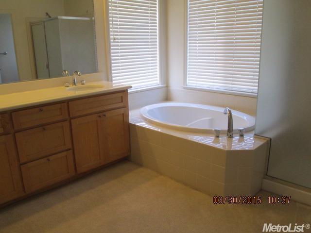 2449 Milano Ct, Manteca, CA 95337 photo 13