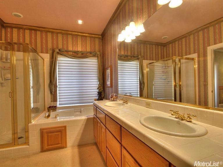 2833 Applewood Dr, Lodi, CA 95242 photo 4