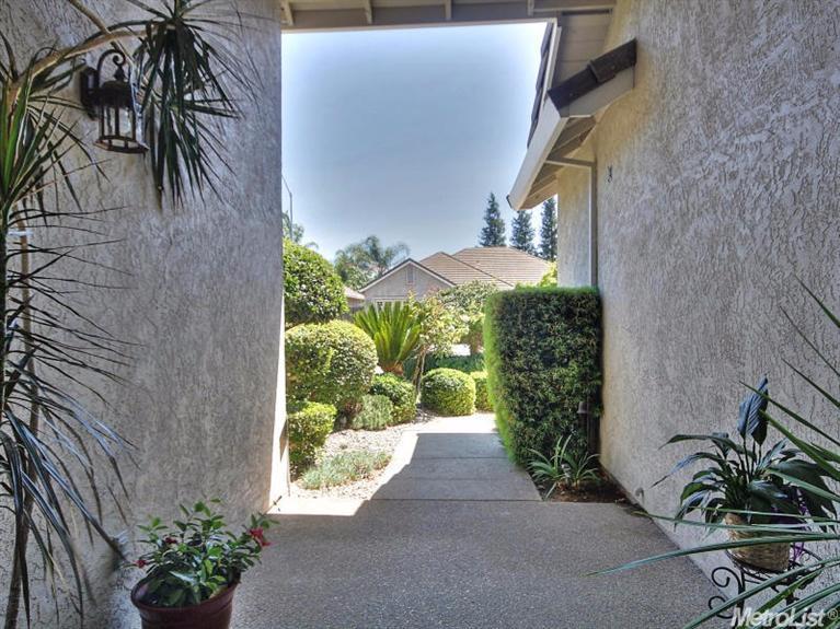 2833 Applewood Dr, Lodi, CA 95242 photo 9